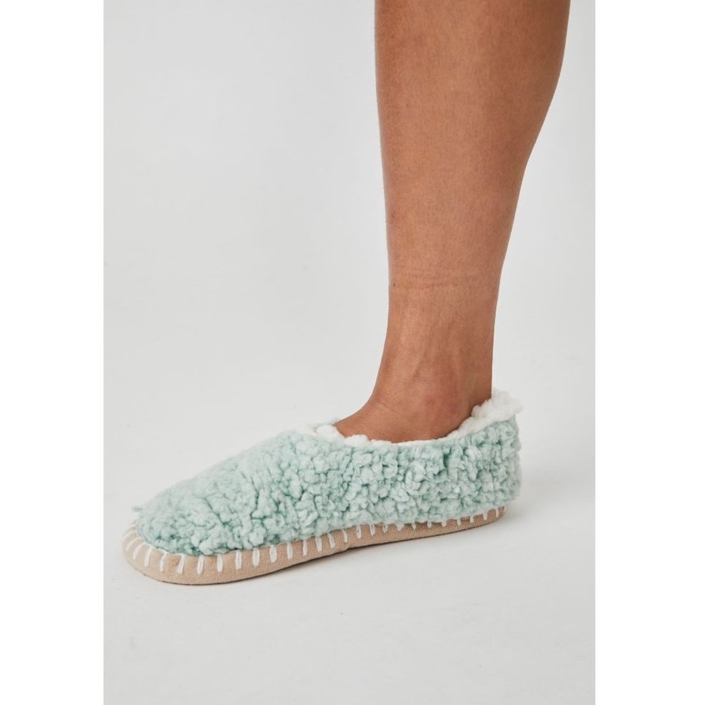 FREE PEOPLE So Soft Sherpa Ballerina Slippers / Mint